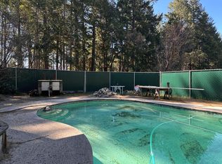 25 Sunset Ln, Willow Creek, CA 95573