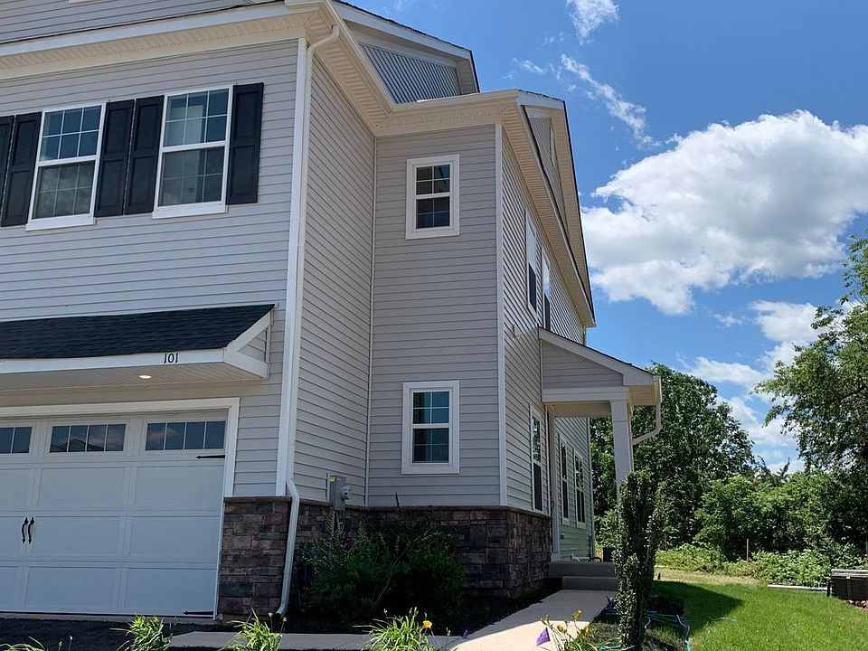 1st image of 101 Golden Vale Dr