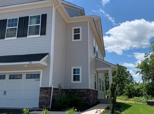 101 Golden Vale Dr, Royersford, PA 19468