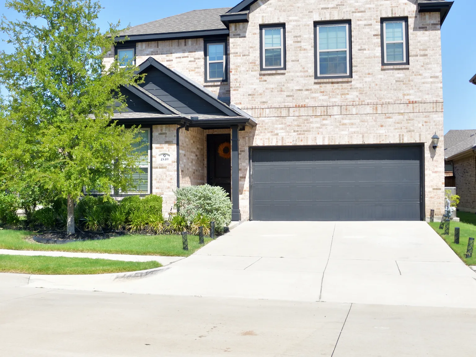 4 bed, 3.5 bath, 2674 sqft, $4,000 — Photo 1