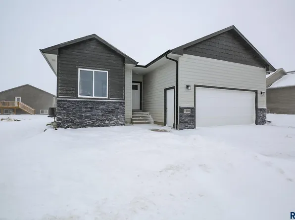 1900 E 70th St N, Sioux Falls, SD 57104