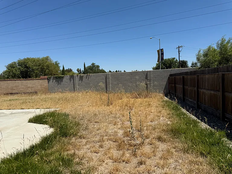 2415 Explorador Dr #2 — Photo 14
