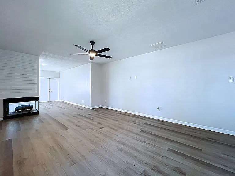 2881 Hammock Dr — Photo 9