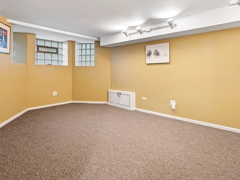 1529 W Nelson St #NIF — Photo 18