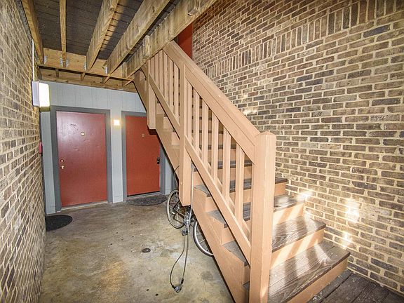 2nd image of 836 Claytor Sq #836