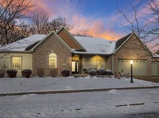 2117 Stonegate Rd, Burlington, WI 53105