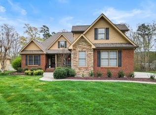 11182 Captains Cove Dr, Soddy Daisy, TN 37379