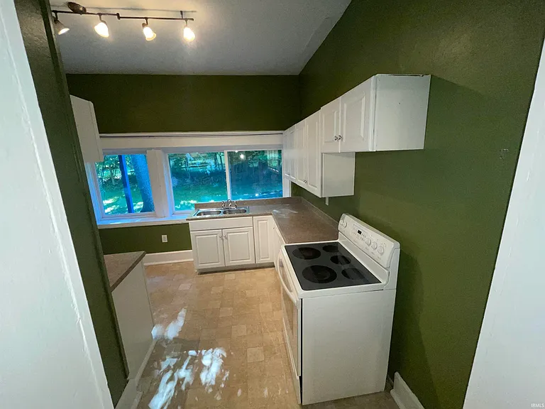 301 E University St #1 — Photo 17