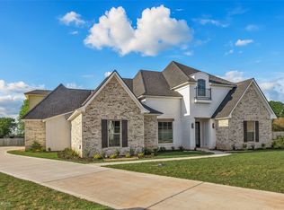 177 N Canal Dr, Bossier City, LA 71111