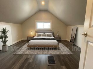 163 E 5th St, Hamilton, ON L9A2Z7