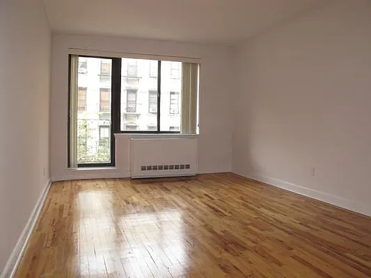 Rented by Metropolis Real Estate of Manhattan | media 26