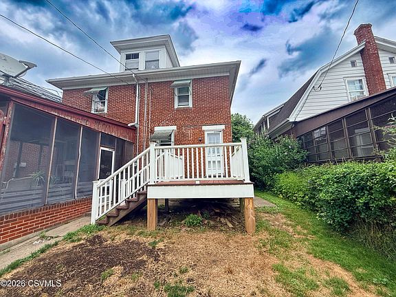 2nd image of 402 N Orange St
