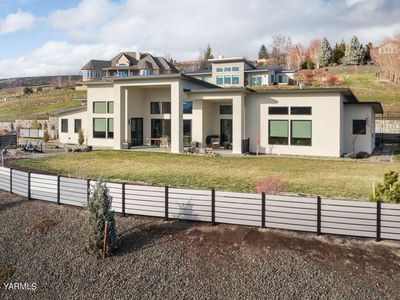 205 Mountain Shadows Pl, Yakima, WA, 98908