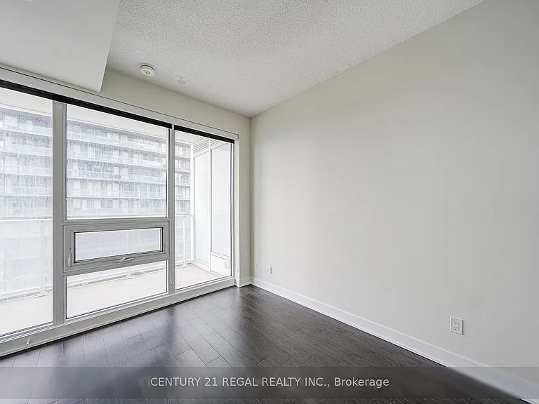 19 Bathurst St #2102 — Photo 6