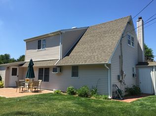 18 Bryant Rd, Glen Cove, NY 11542