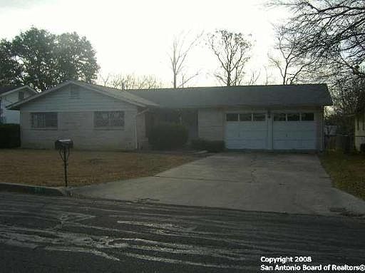 1st image of 210 AVENUE E