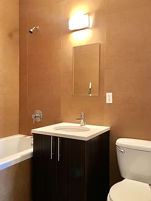Rented by Manhattan Management LLC | media 91