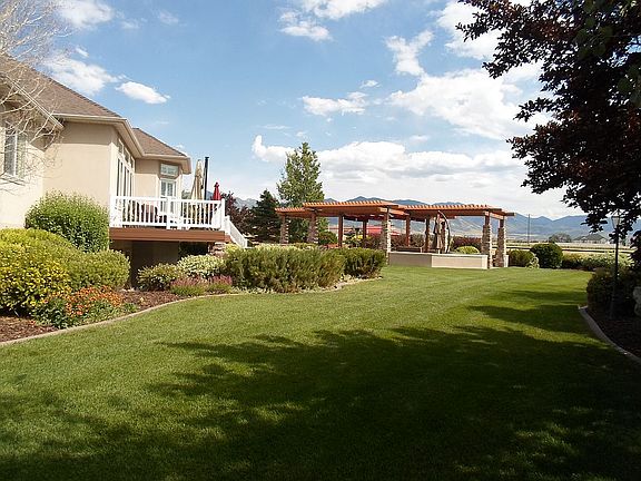 Rear Yard/Deck/Patio