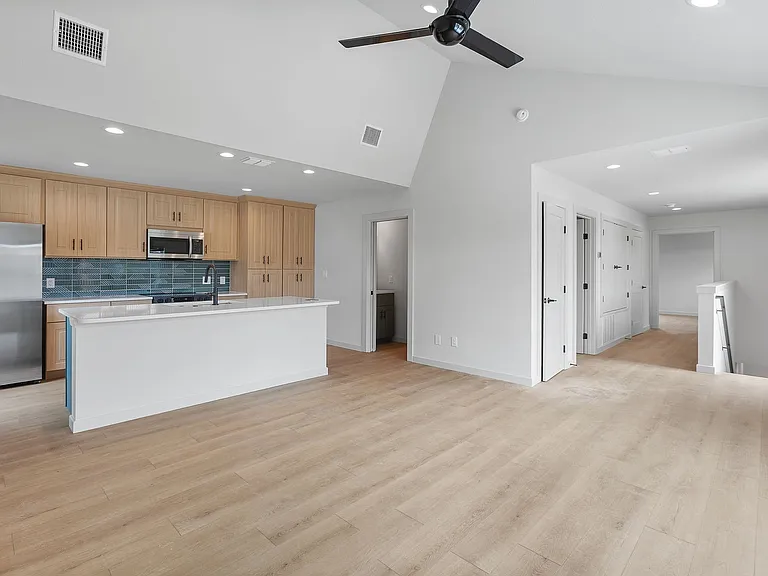 Modern Luxury in San Marcos' Premier Courtyard Community Now Leasing! — Photo 87
