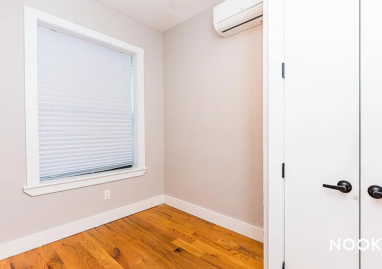 566 Maple St #2F — Photo 11