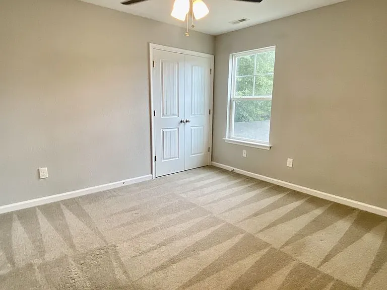 2203 Abbey Rd — Photo 21