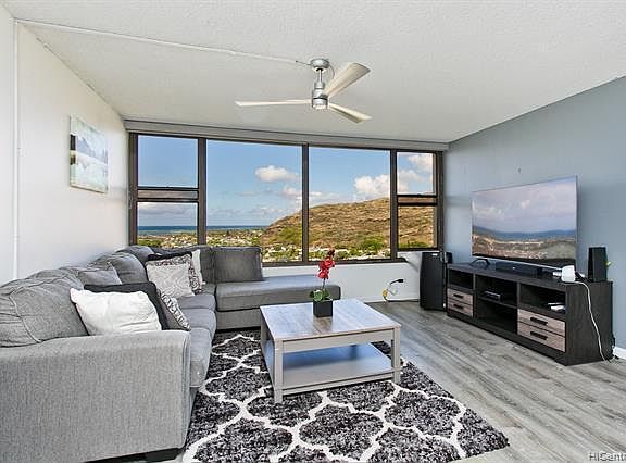 3rd image of 6710 Hawaii Kai Dr APT 1610