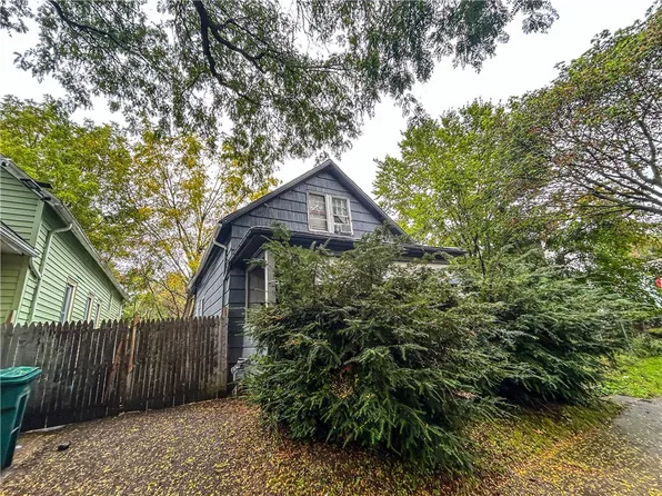 466 Frost Ave, Rochester, NY 14611