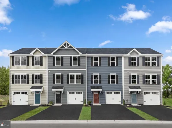 112 Hamilton Ln, Coatesville, PA 19320