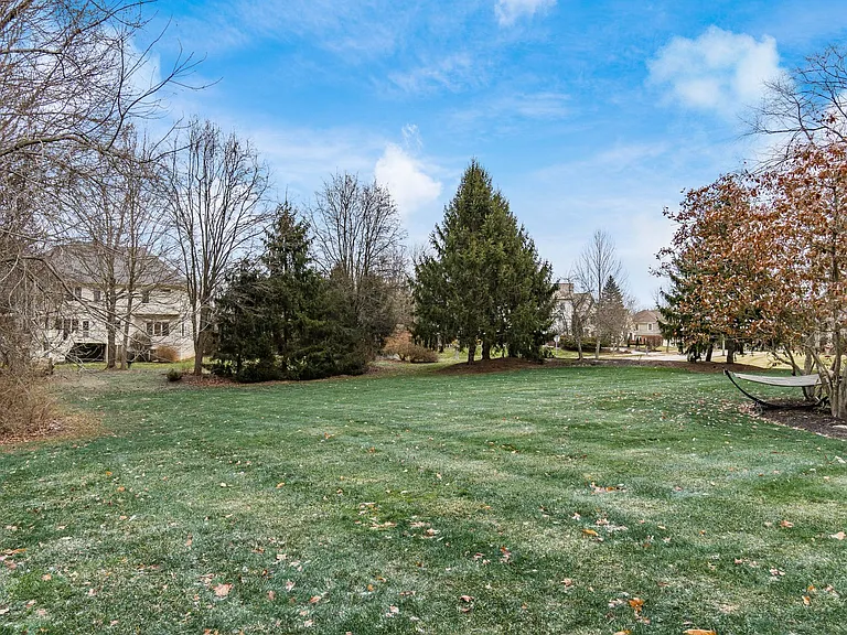 4602 Sandwich Ct — Photo 82