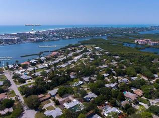 5891 Tidewood Ave, Sarasota, FL 34231