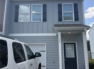 137 Village Green Dr, Adairsville, GA 30103