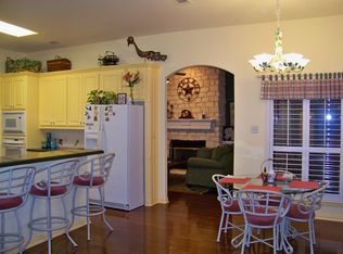 5581 Greenview Ct, North Richland Hills, TX 76148