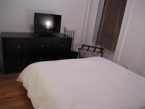 4th image of 115 Madison Ave
