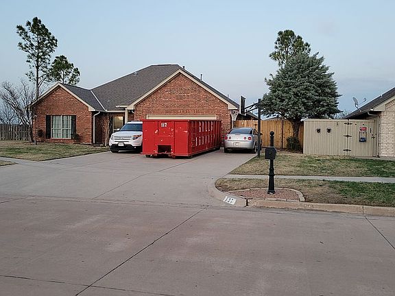 2nd image of 127 NE 52nd St