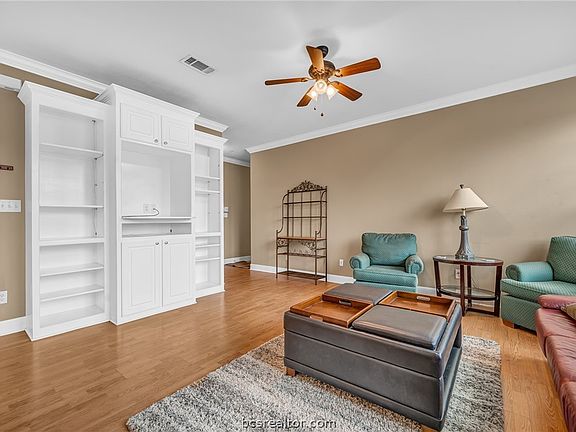 5th image of 801 Luther St W Unit 1007