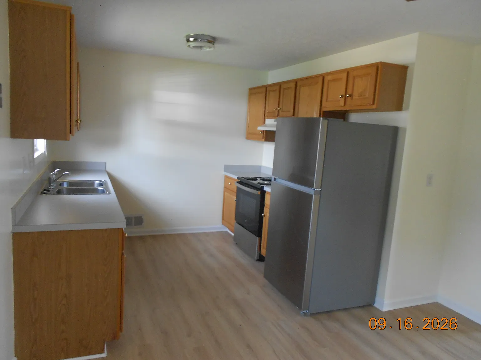 3 bed, 1215 sqft, $1,650 — Photo 3