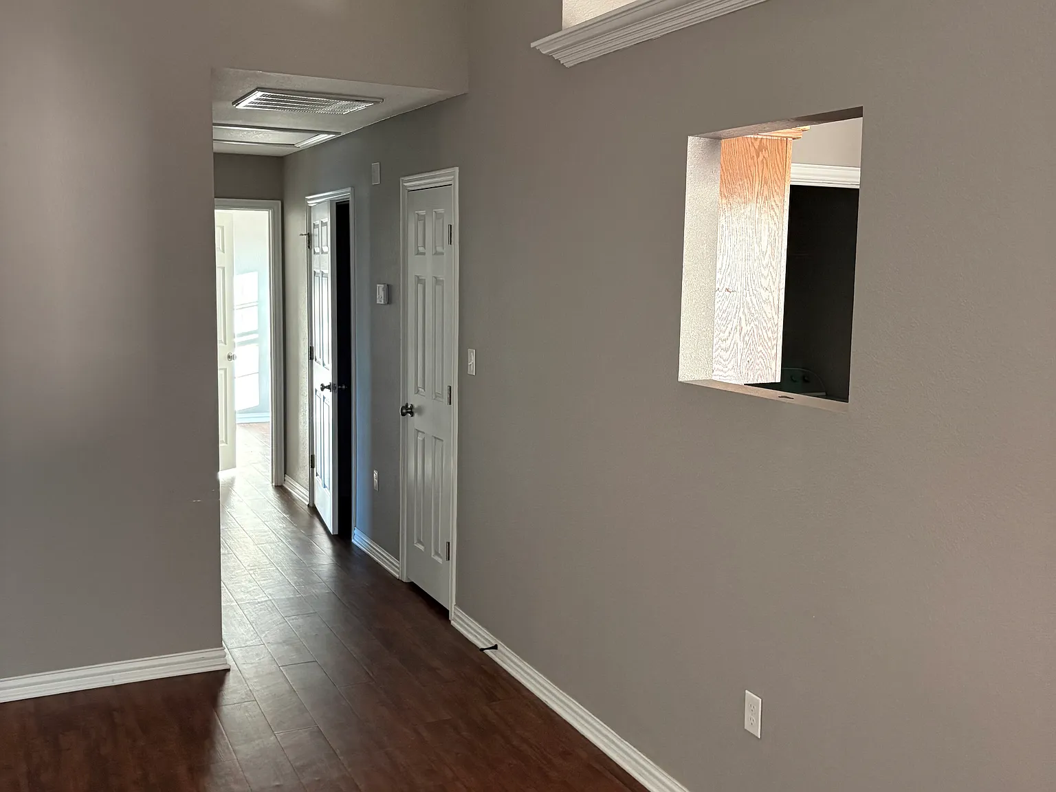 2 bed, 1000 sqft, $1,095 — Photo 4