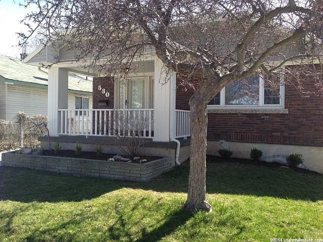 2nd image of 530 E Leland Ave