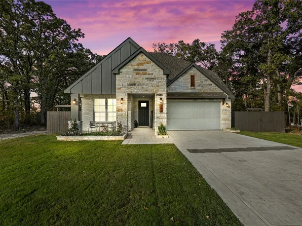 105 Water Oak Rd, Trinidad, TX 75163