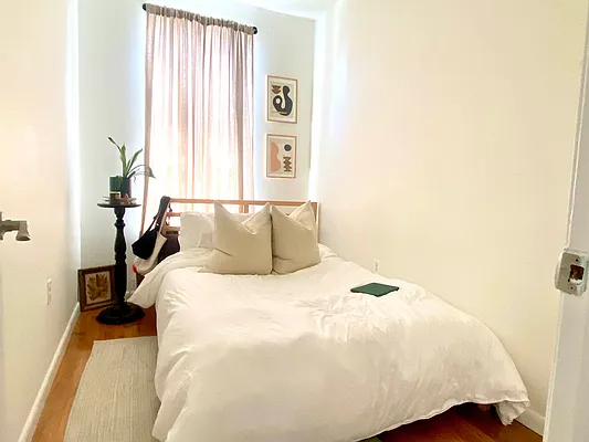 Rented by Corcoran | media 5