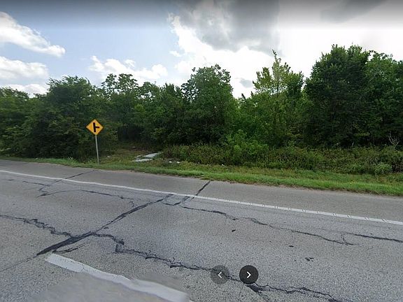 2nd image of 5675 N Highway 35