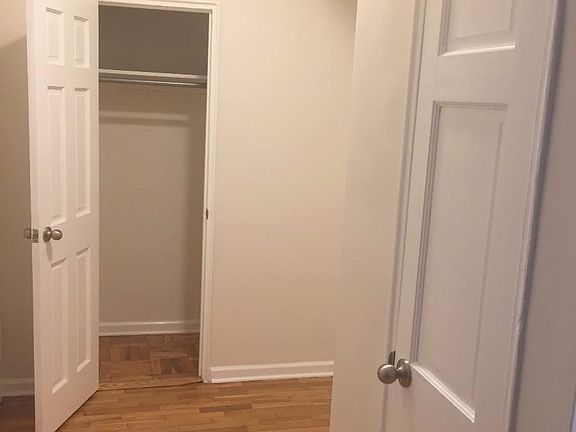 3rd image of 5532 Netherland Ave APT 1B