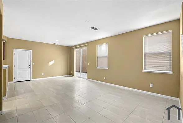 3245 Portage Way — Photo 10