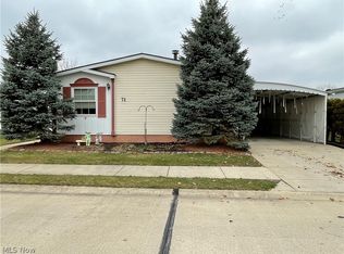 71 Stardust Trl, Amherst, OH 44001