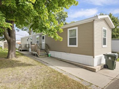 470 Warbler Lane, Madison, WI, 53704