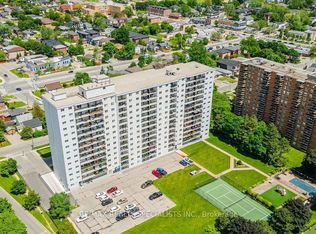 1100 Caven St #810, Mississauga, ON L5G 4N3