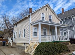 14 Standish Ave, Providence, RI 02908