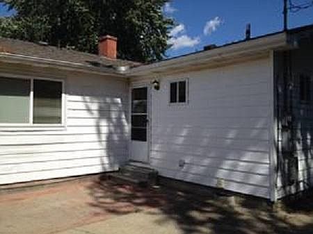 4th image of 1263 Hunter Ave