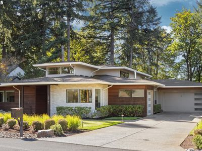 13197 Thoma Rd, Lake Oswego, OR, 97034