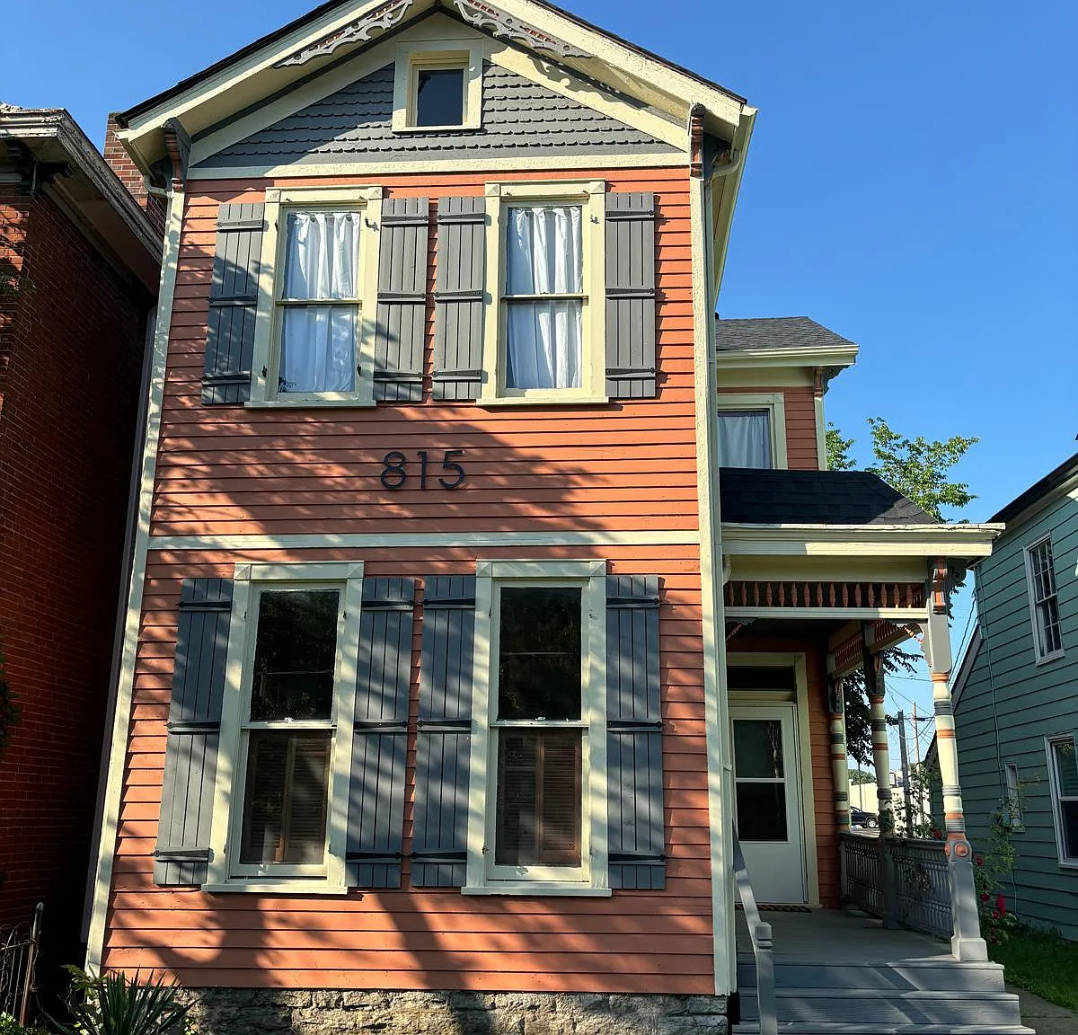 2 bed, 900 sqft, $1,250 — Photo 1